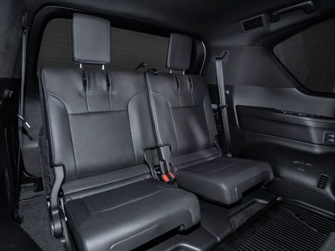 Used 2023 Lexus LX 600 4WD w/ Appearance Package image 29