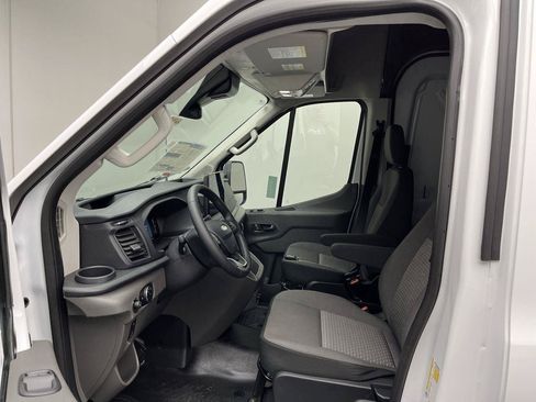 New 2026 Ford Transit 350 148 High Roof RWD image 3
