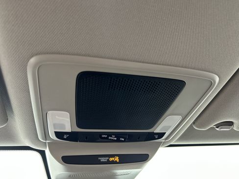 Used 2023 Honda HR-V LX image 22