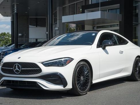 Used 2024 Mercedes-Benz CLE 300 4MATIC Coupe image 3