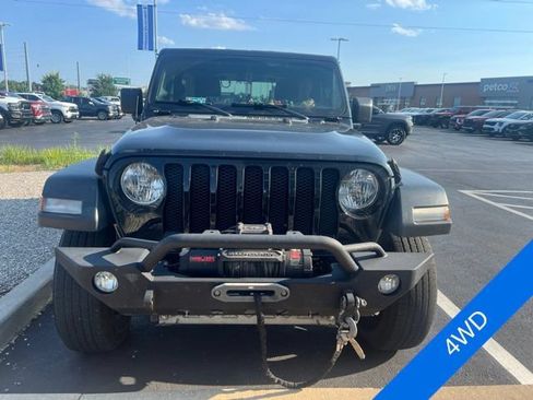 Used 2020 Jeep Wrangler Sport AWD/4WD image 2