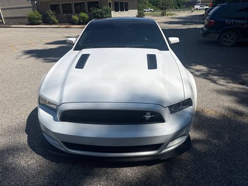 Used 2014 Ford Mustang GT Premium w/ Equipment Group 402A RWD image 3