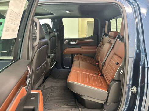 Used 2023 GMC Sierra 1500 Denali Ultimate image 19