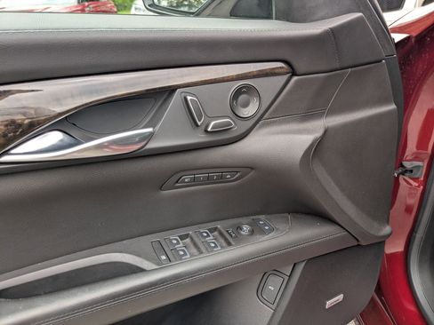 Used 2017 Cadillac CT6 Luxury RWD image 12