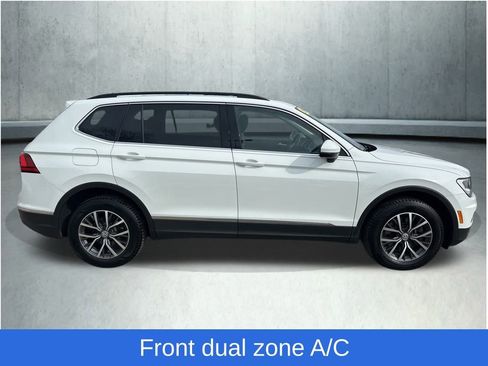 Used 2020 Volkswagen Tiguan SE w/ Panoramic Sunroof Package image 6