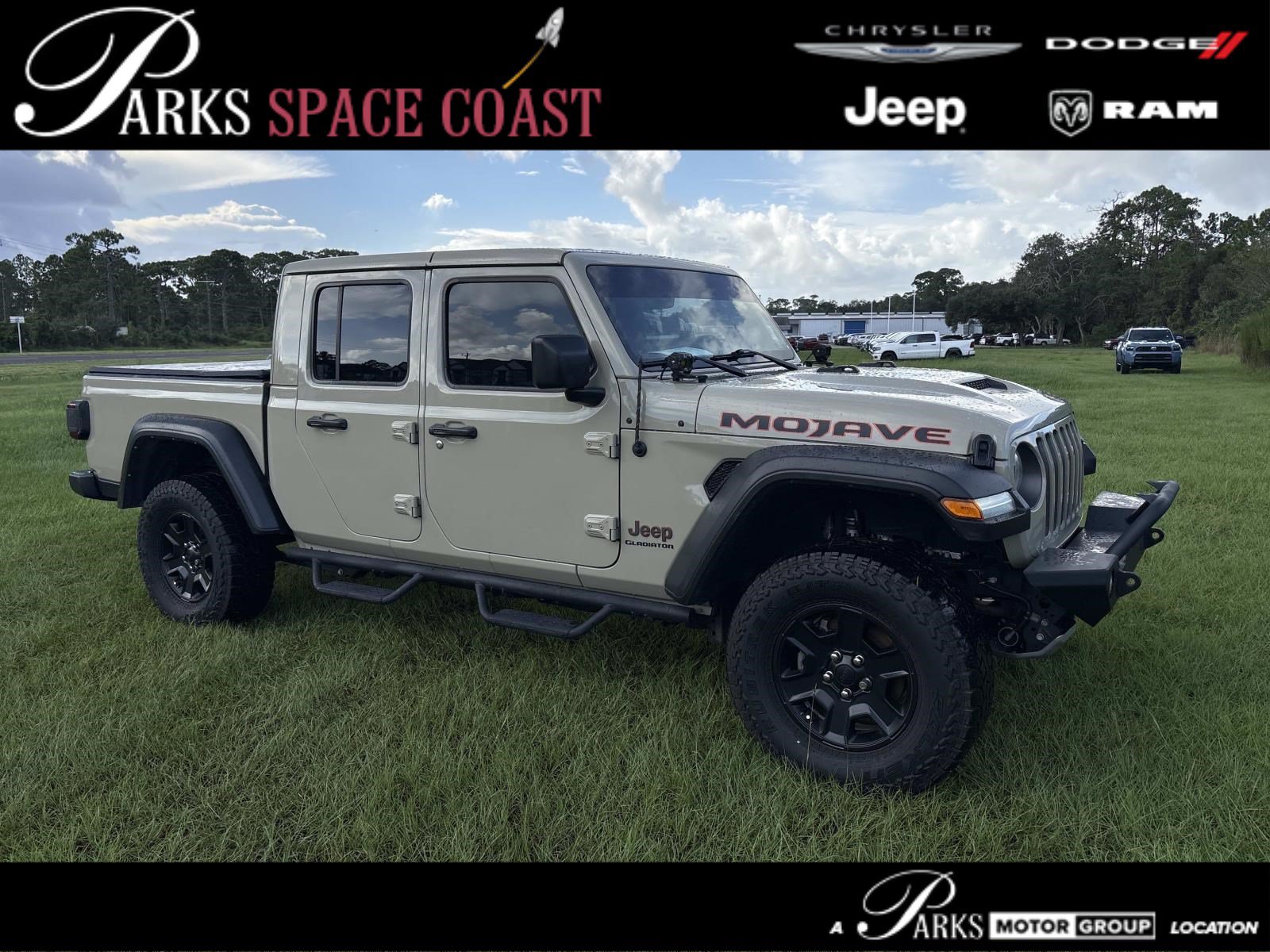 Used 2022 Jeep Gladiator Mojave w/ LED Lighting Group AWD/4WD image 1