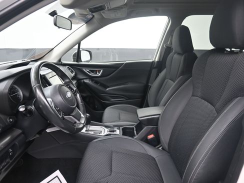 Used 2019 Subaru Forester Premium w/ All-Weather Package AWD/4WD image 14