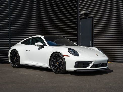 Certified 2024 Porsche 911 Carrera GTS RWD image 7
