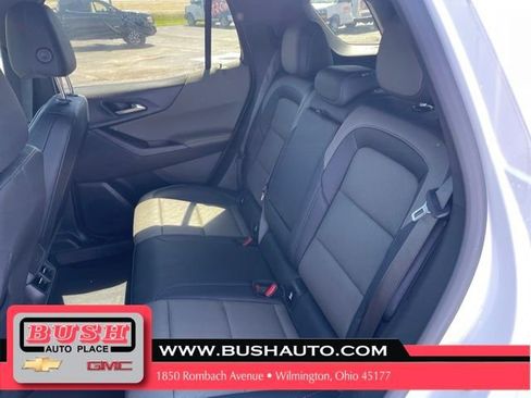 Used 2025 Chevrolet Equinox LT w/ Convenience Package II FWD image 23