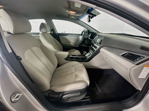 Used 2016 Hyundai Sonata SE FWD image 29