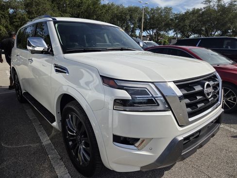 Used 2024 Nissan Armada Platinum w/ Captain's Chairs Package RWD image 2