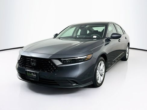Used 2025 Honda Accord LX image 3