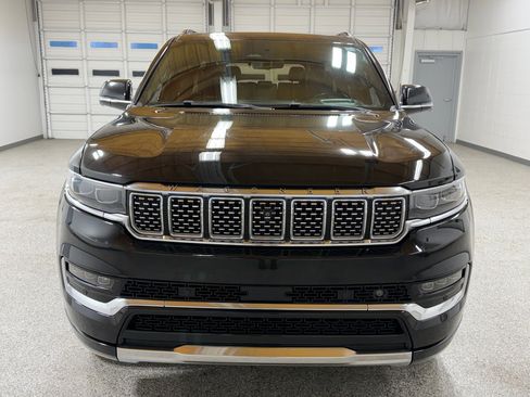 Used 2022 Jeep Grand Wagoneer Series III w/ Rear Seat Video Group 1 image 7