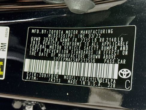 Used 2022 Toyota Corolla LE FWD image 32