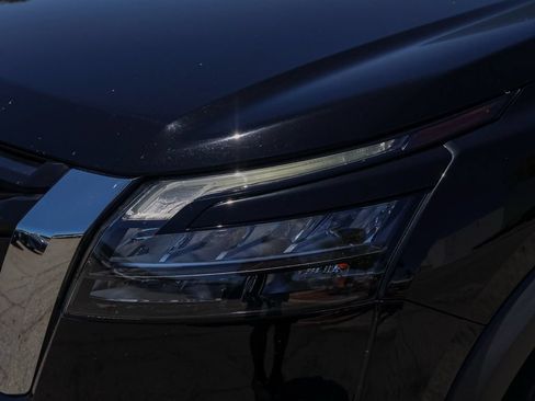 Used 2024 Nissan Pathfinder S w/ Cargo Package FWD image 10
