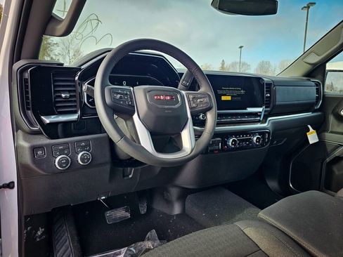 New 2026 GMC Sierra 1500 Elevation image 13
