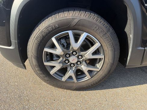 Used 2021 GMC Acadia SLE w/ Driver Convenience Package FWD image 25