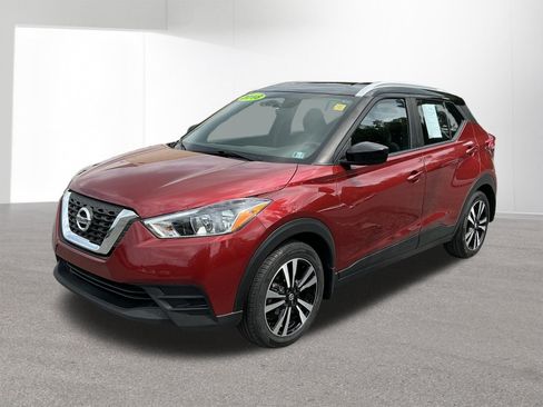 Used 2018 Nissan Kicks SV FWD image 7