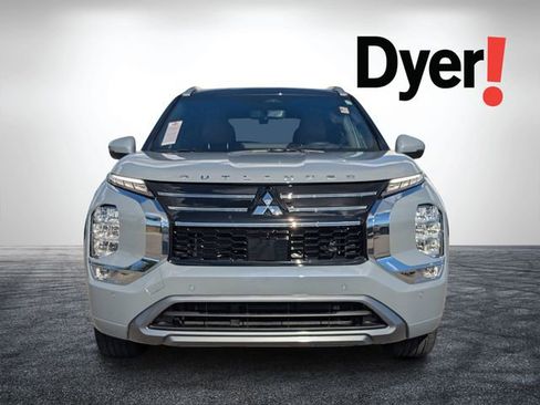 Used 2025 Mitsubishi Outlander SEL image 9