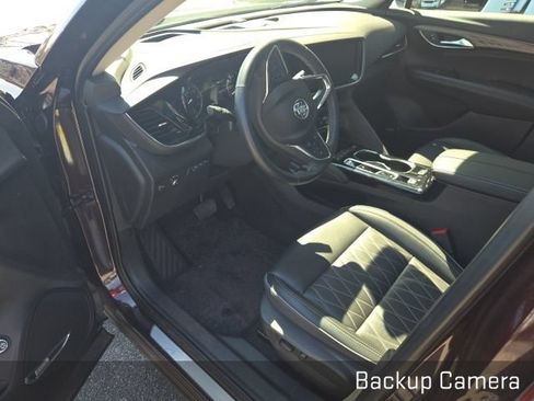 Used 2023 Buick Envision Avenir AWD/4WD image 9