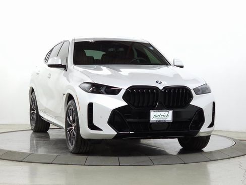 Used 2025 BMW X6 xDrive40i w/ Executive Package image 1