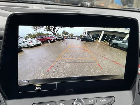 Used 2025 Chevrolet Blazer LT image 18