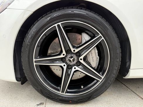 Used 2018 Mercedes-Benz E 300 image 20