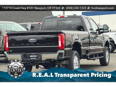 New 2026 Ford F350 XLT w/ FX4 Off-Road Package AWD/4WD image 4