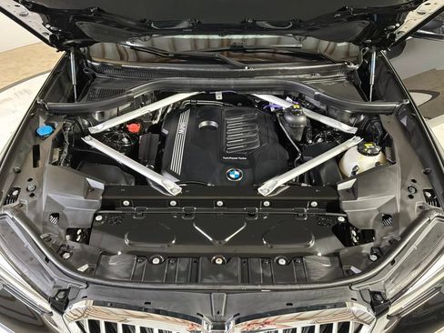 Used 2022 BMW X5 xDrive40i AWD/4WD image 30