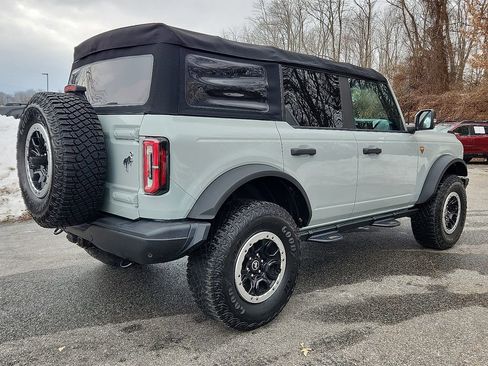 Used 2022 Ford Bronco Badlands image 6