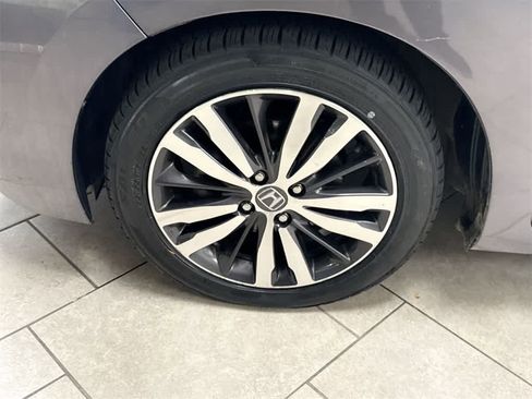 Used 2015 Honda Fit EX image 13