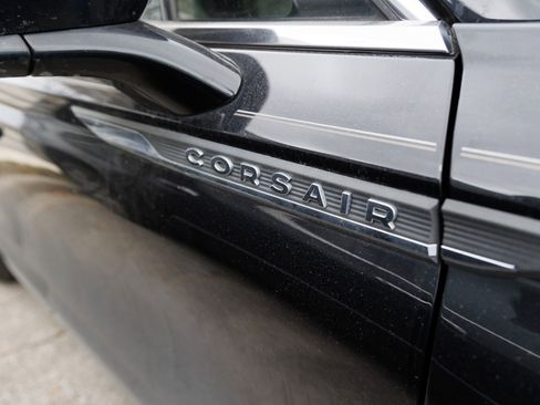 Used 2020 Lincoln Corsair Reserve w/ Equipment Group 201A image 11