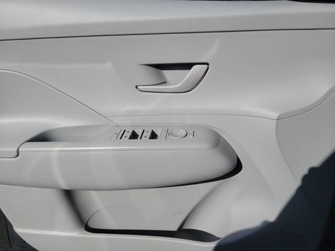Used 2026 Hyundai Kona SEL Sport FWD image 22