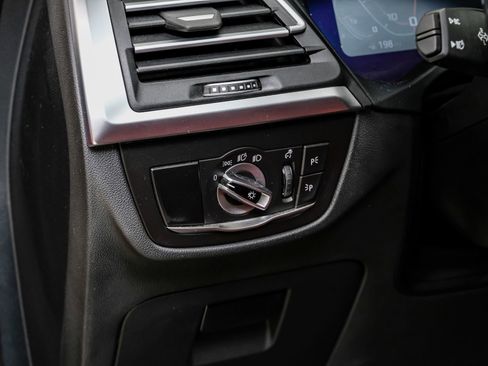 Used 2024 BMW X4 M40i w/ Shadowloine Package image 32