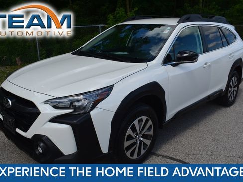 Used 2023 Subaru Outback Premium AWD/4WD image 1