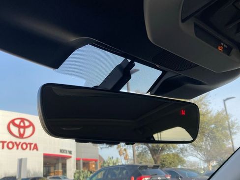 Used 2024 Subaru Forester Sport image 25