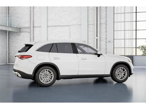 New 2026 Mercedes-Benz GLC 300 4MATIC image 18