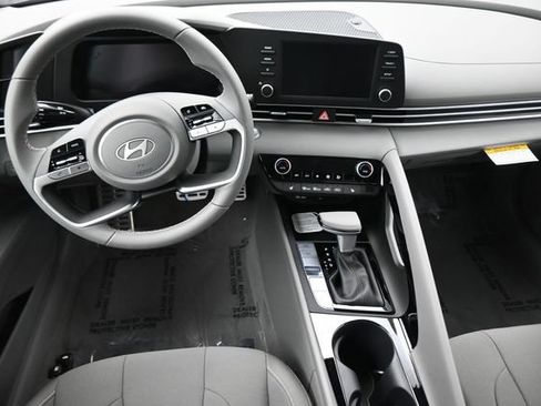 New 2026 Hyundai Elantra SEL Sport Premium FWD image 12