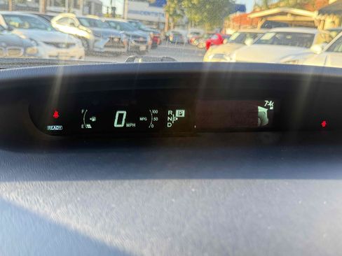 Used 2015 Toyota Prius Two FWD image 22