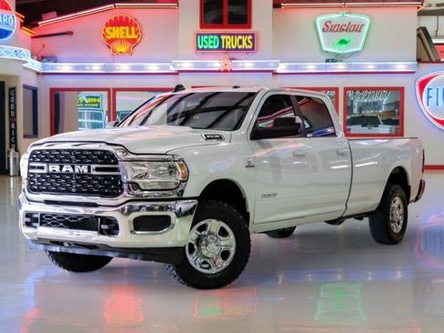 Used 2022 RAM 3500 Lone Star image 2