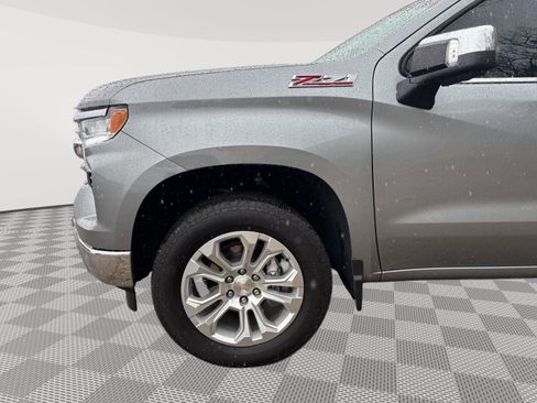 Used 2024 Chevrolet Silverado 1500 LTZ image 22