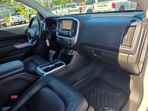 Used 2020 Chevrolet Colorado LT w/ Colorado RST Special Edition AWD/4WD image 25