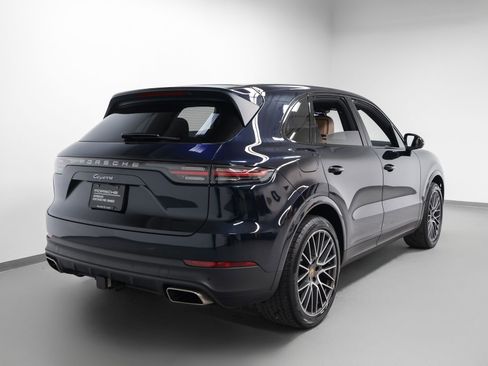 Certified 2023 Porsche Cayenne AWD/4WD image 12