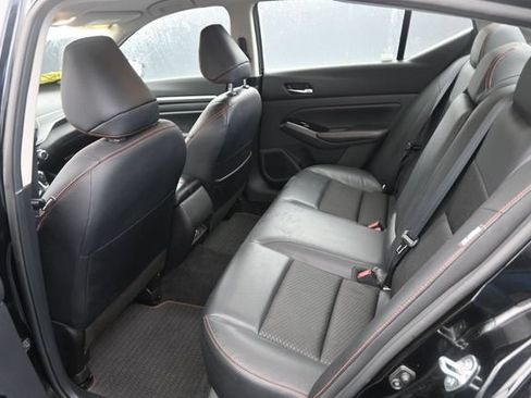 Used 2024 Nissan Altima 2.5 SR FWD image 17