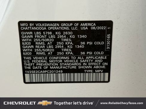 Used 2023 Volkswagen Atlas Cross Sport SEL R-Line AWD/4WD image 33