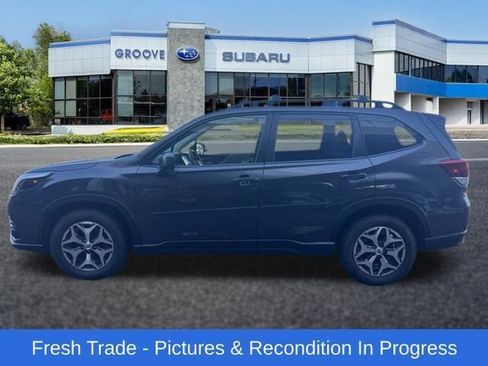 Certified 2024 Subaru Forester Premium AWD/4WD image 2