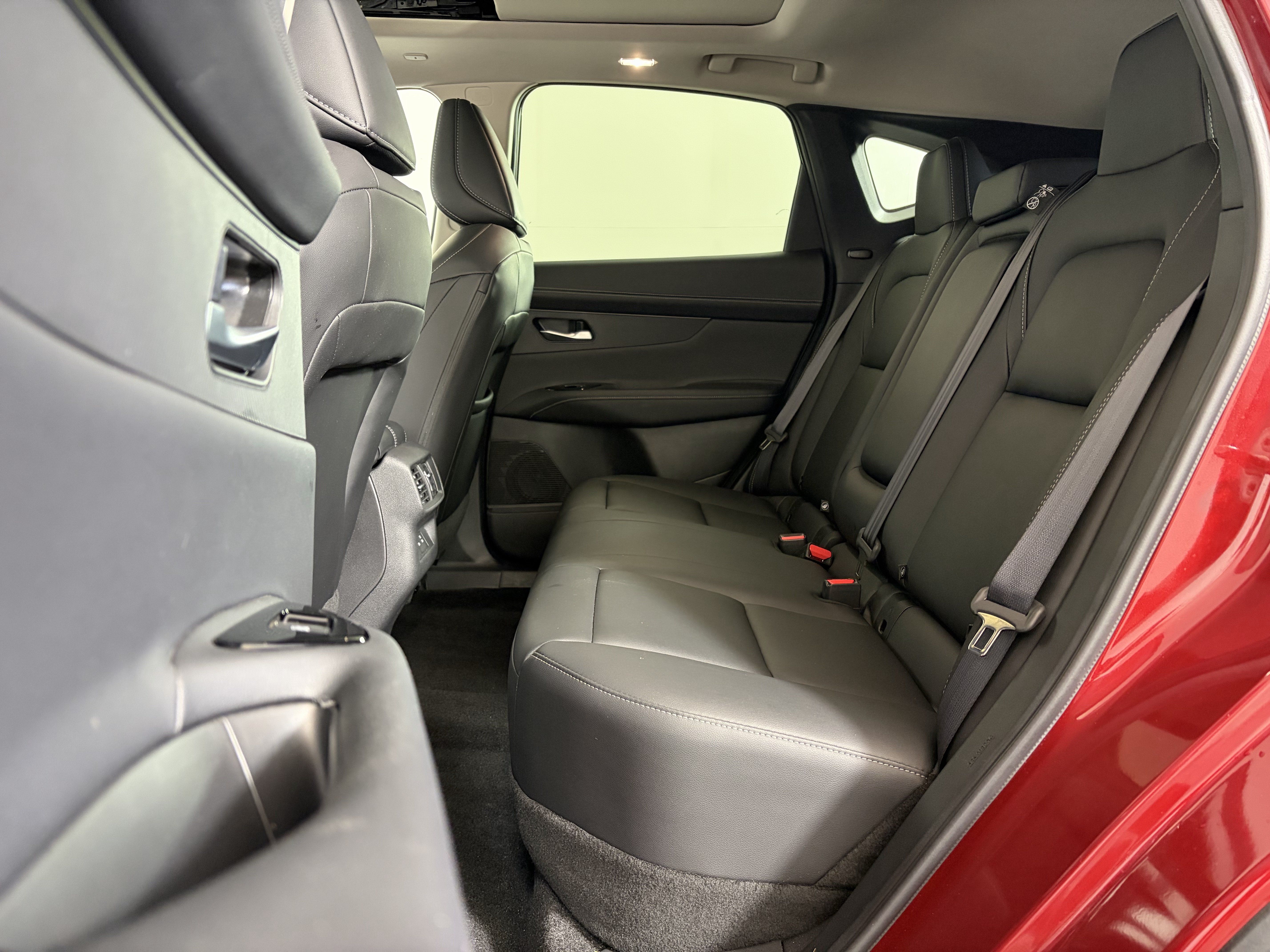 Certified 2025 Nissan Murano SL AWD/4WD image 7