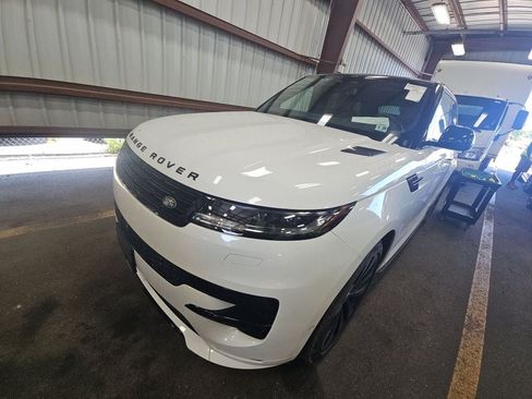 Used 2024 Land Rover Range Rover Sport Dynamic SE AWD/4WD image 4