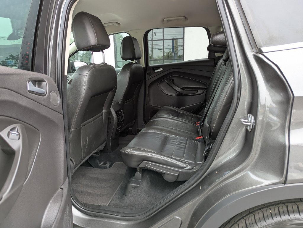 Used 2015 Ford Escape Titanium AWD/4WD image 38
