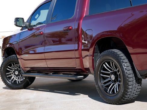 Used 2021 RAM 1500 Big Horn RWD image 32